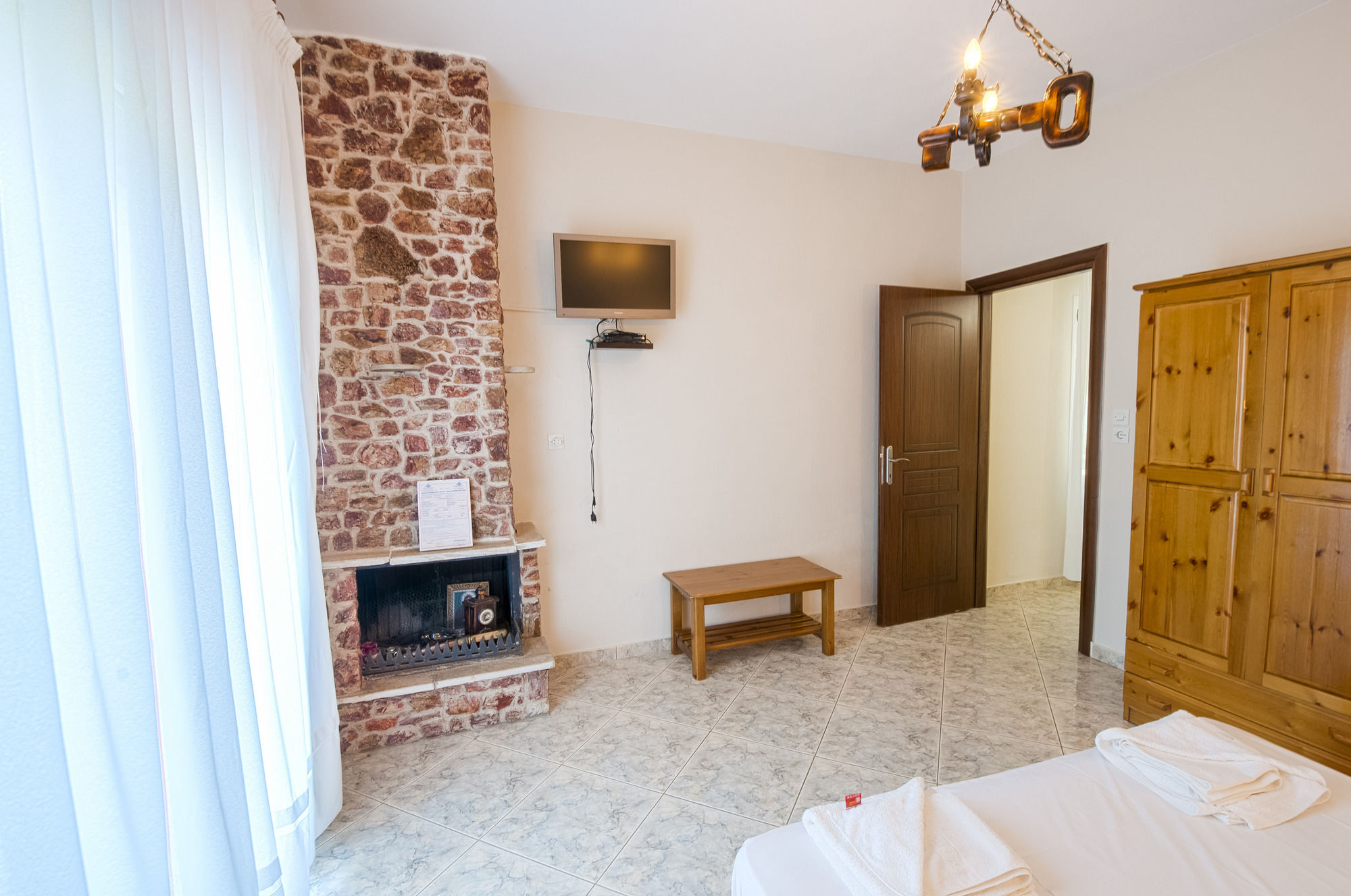 Petra Mare Daire Thimonia Dış mekan fotoğraf