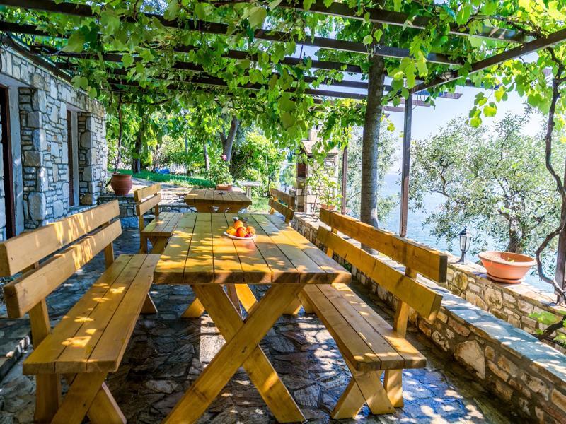 Petra Mare Daire Thimonia Dış mekan fotoğraf